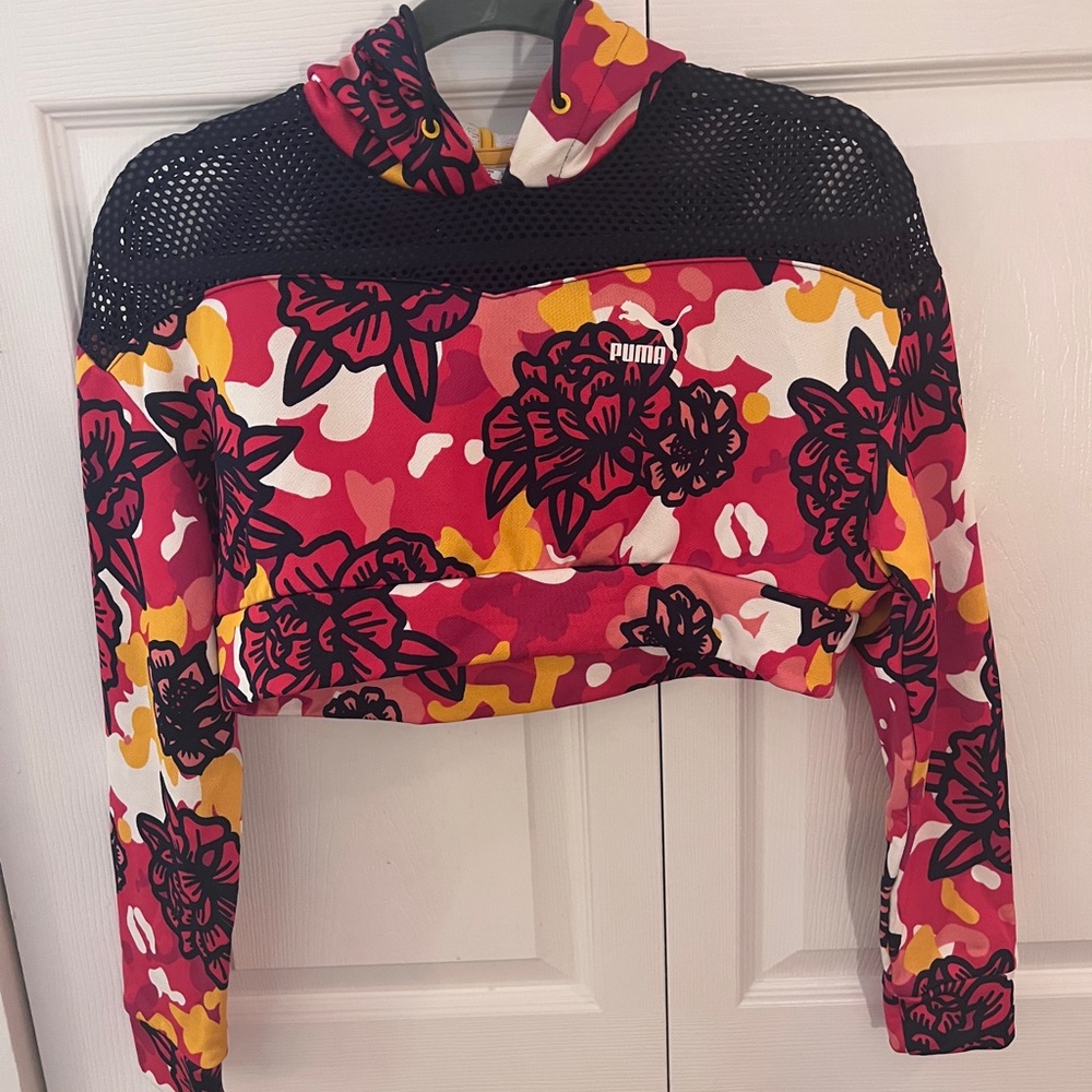 Puma Floral Embroidered Cropped Hoodie Size XS